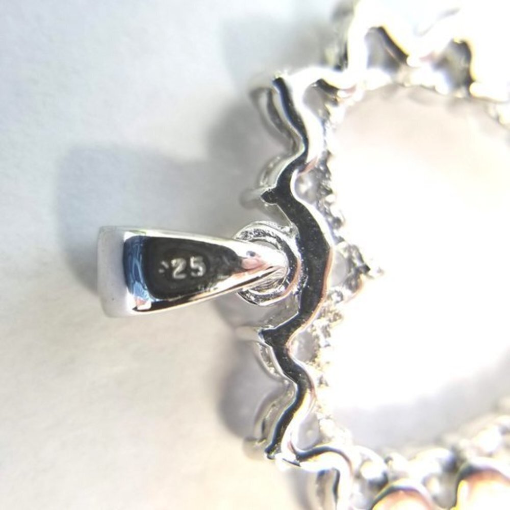 925 AAA Rated 16 Brilliant White CZ's Sterling Heart Necklace NWT - Picture 2 of 10